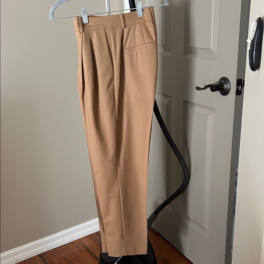 ARITZIA BABATON TAN PANTS
